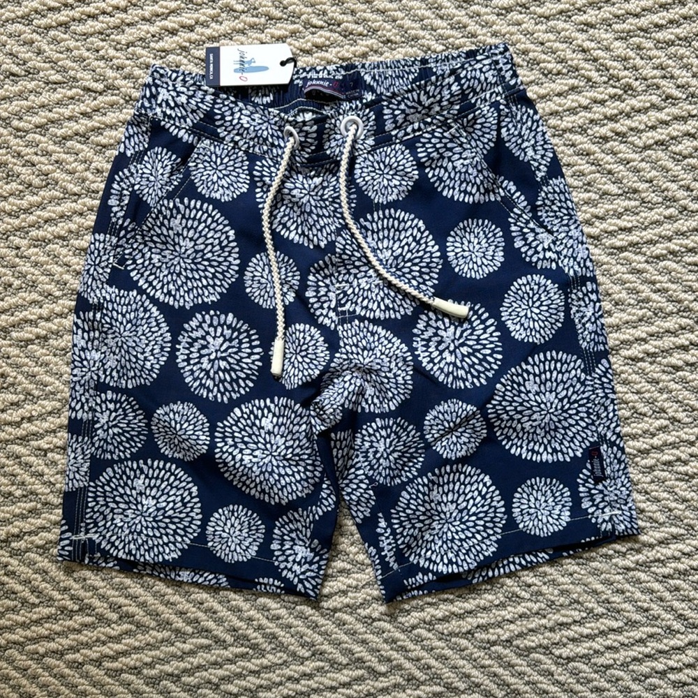 Johnnie-O swim trucks sz 7 NWT